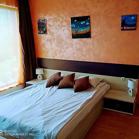 Eik Appartement Kavarna